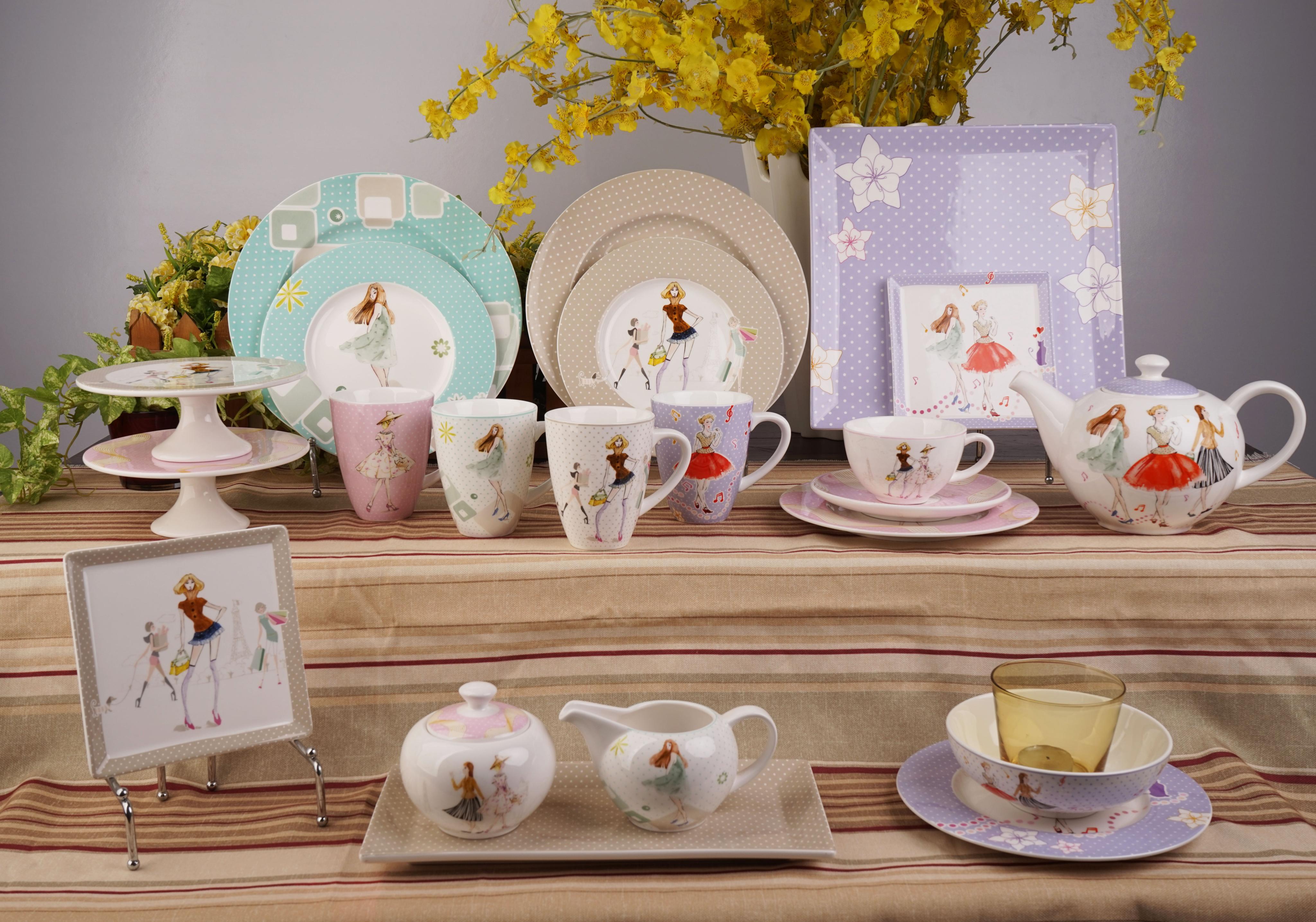Custom logo dinnerware