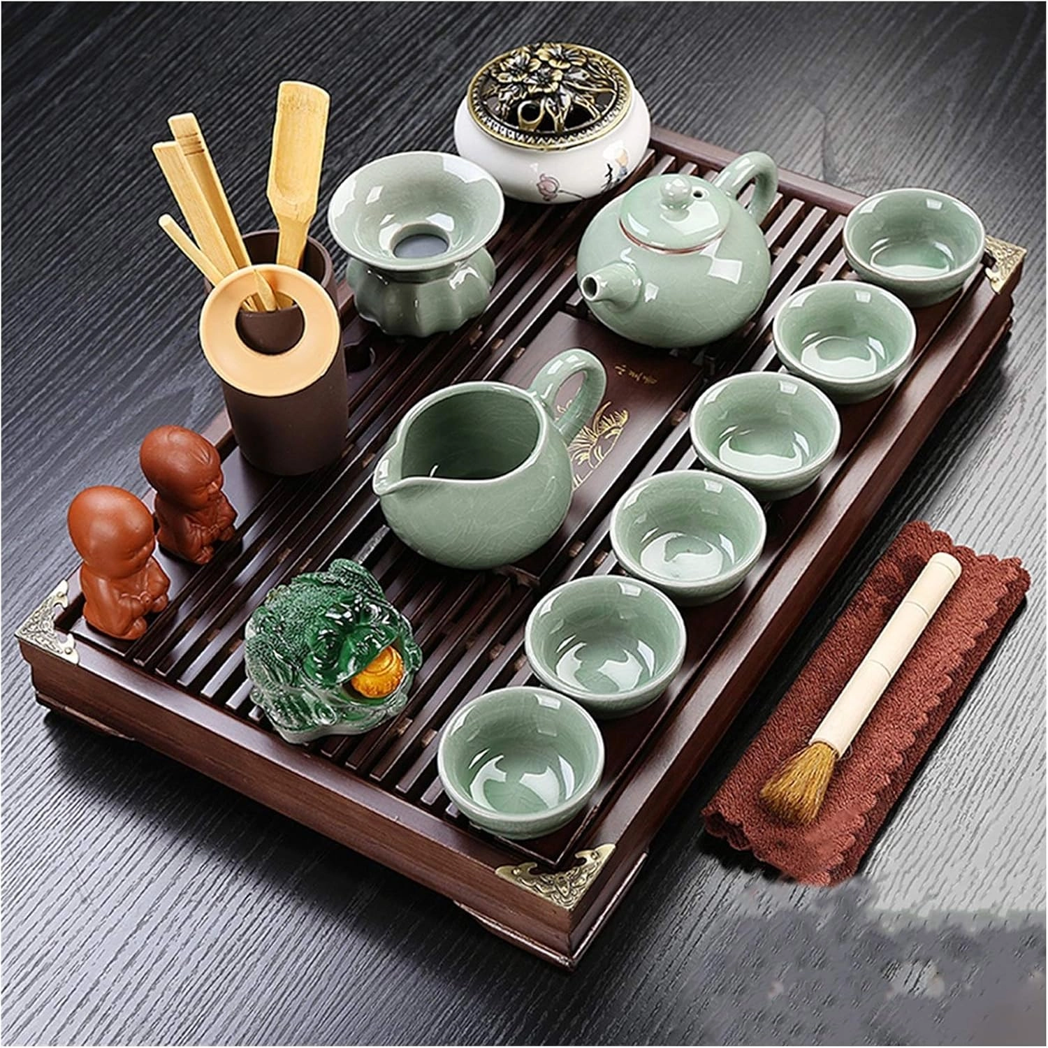 ティーセットは何から成っているか 中国陶磁器ティーセット