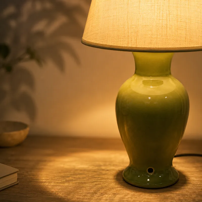 custom ceramic table lamp supplier